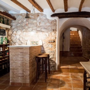 An exquisite restoration with antiques
