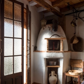 An exquisite restoration with antiques