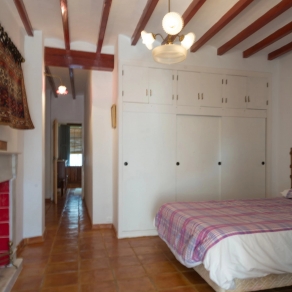 An exquisite restoration with antiques