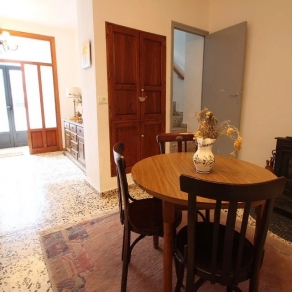 Reformed - Ready to enjoy- 2 terraces.