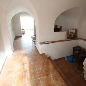 Reformed - Ready to enjoy- 2 terraces.