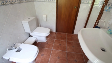 Villa in the area of Las Fuentes de Algar of  Callosa. Orchard area and surrounded by mountains