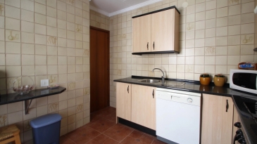 Villa in the area of Las Fuentes de Algar of  Callosa. Orchard area and surrounded by mountains