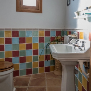 An exquisite restoration with antiques