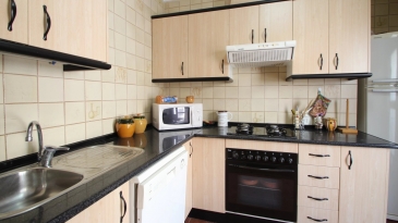 Villa in the area of Las Fuentes de Algar of  Callosa. Orchard area and surrounded by mountains