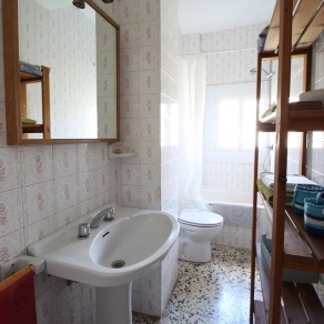 Reformed - Ready to enjoy- 2 terraces.