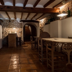 An exquisite restoration with antiques