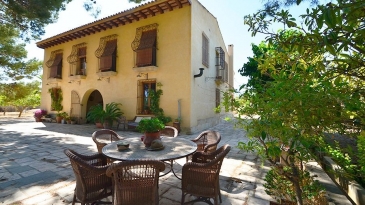 Fantastic 19th century estate