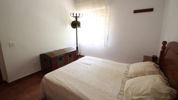 Villa in the area of Las Fuentes de Algar of  Callosa. Orchard area and surrounded by mountains