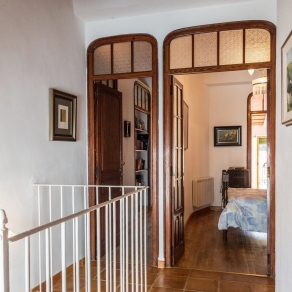 An exquisite restoration with antiques