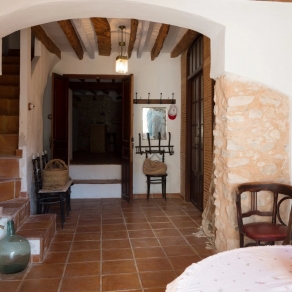 An exquisite restoration with antiques