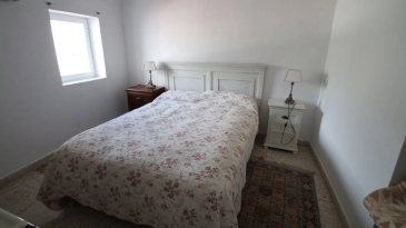 Reformed - Ready to enjoy- 2 terraces.