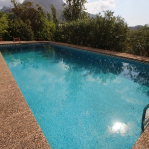 Villa in the area of Las Fuentes de Algar of  Callosa. Orchard area and surrounded by mountains