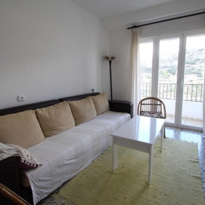 Reformed - Ready to enjoy- 2 terraces.